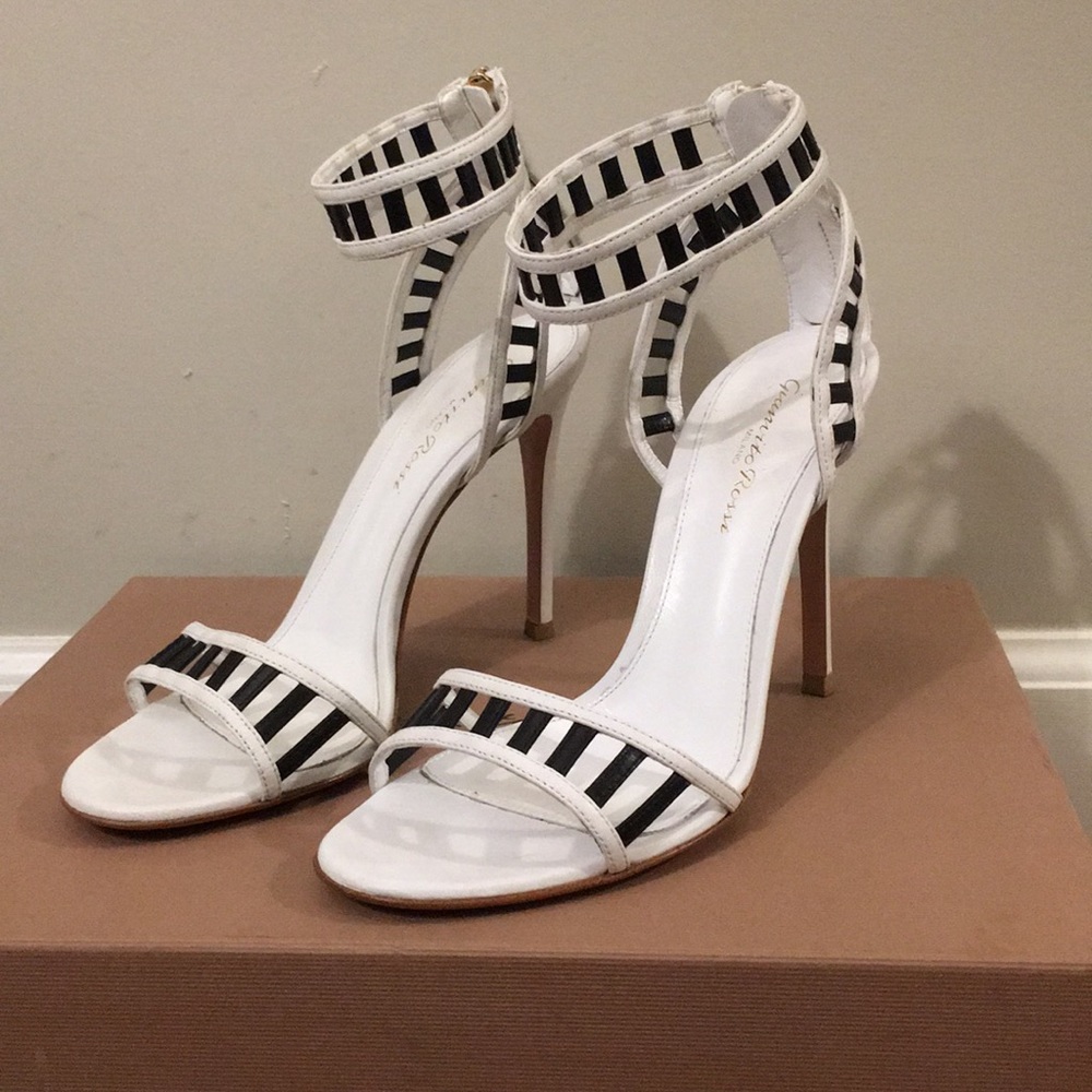 Gianvito Rossi black white strap high heels sandal